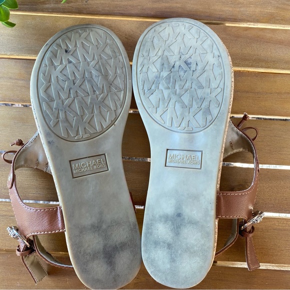 MICHAEL KORS GIRL THONG SANDALS - Picture 10 of 11